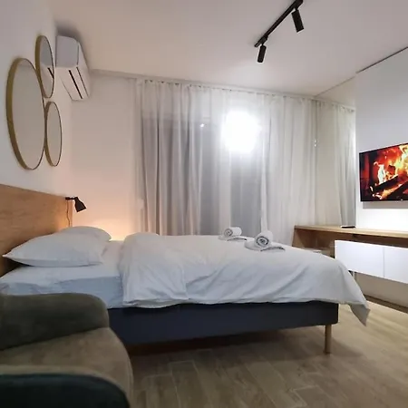 Apartment Grove-city Center With Free Parking *