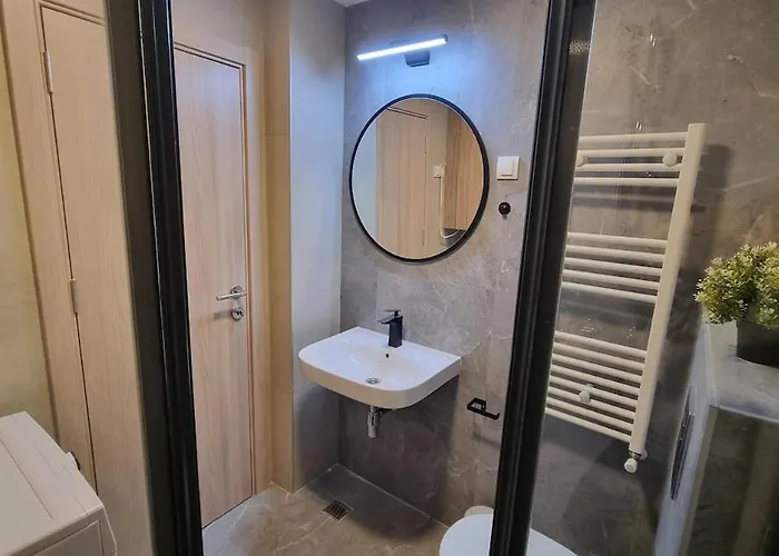 Grove-city Center With Free Parking Appartement Kragujevac