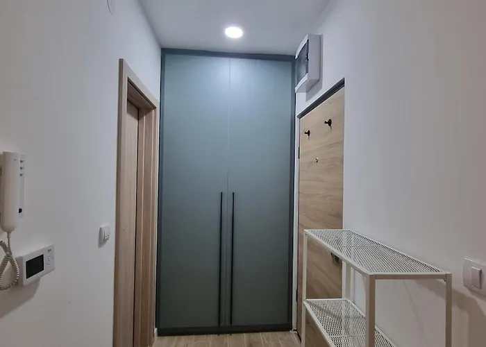 Grove-city Center With Free Parking * Kragujevac