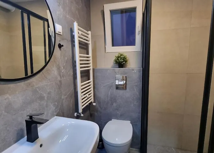 Grove-city Center With Free Parking * Kragujevac